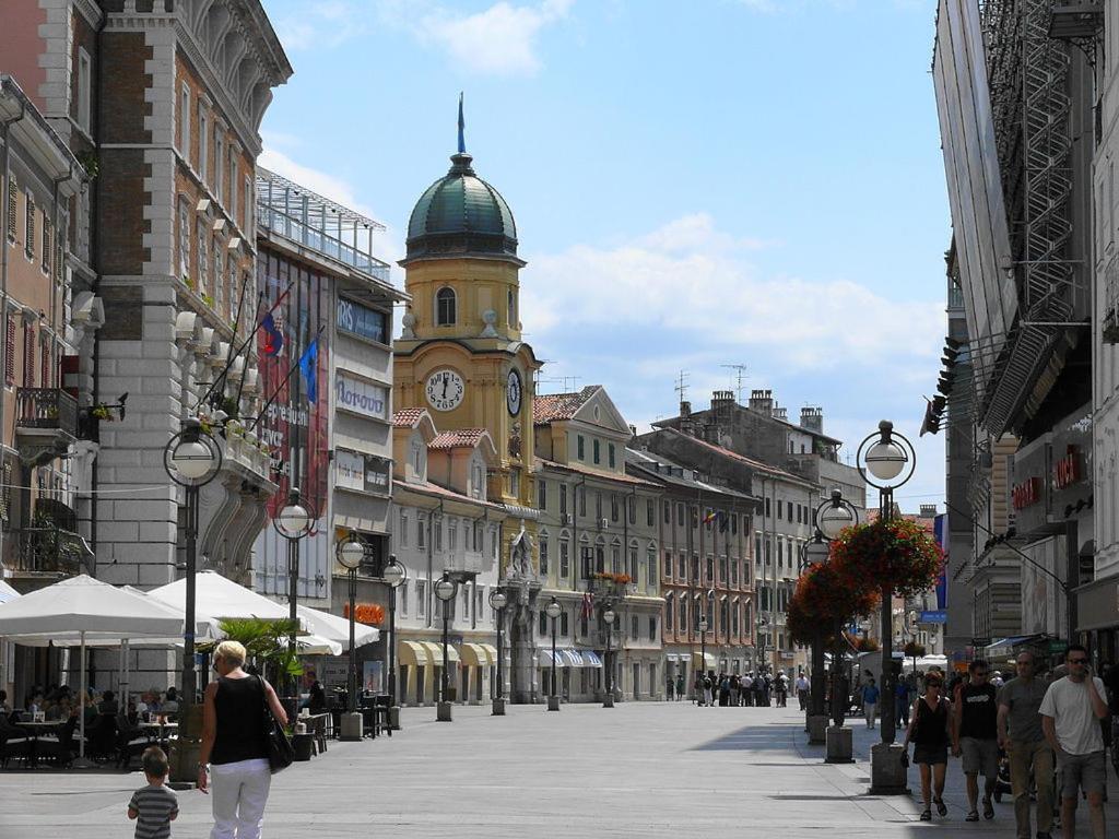 Lux Villa Rijeka Exteriör bild